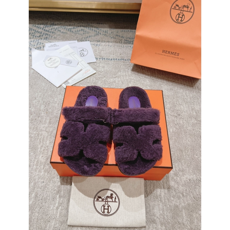 H**mes slippers